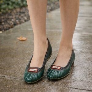 Hunter Waterproof Rubber Ballet Flats | Military Green | Women’s US 6 (EU 37)